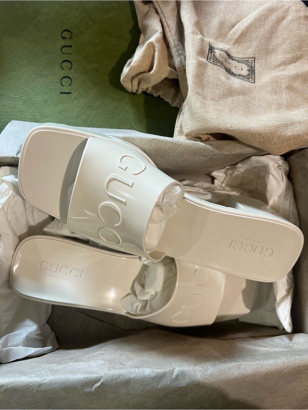 New Gucci rubber sandals Off-White Rubber Slide Heeled Sandals - Picture 10 of 12